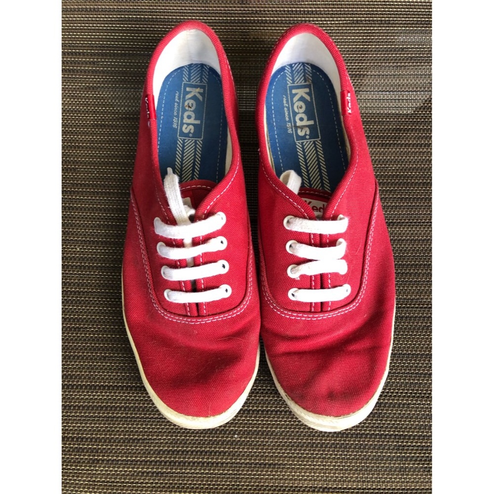 GUC Classic Red Keds